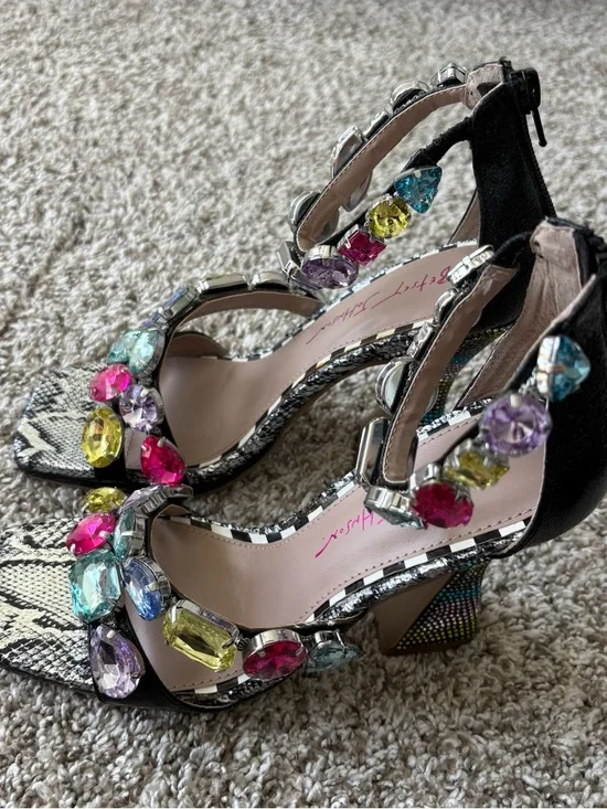 NIB Betsey Johnson Women's Lillie Jewel Detailing High Heel Dress Sandals Size 7 - Picture 4 of 10